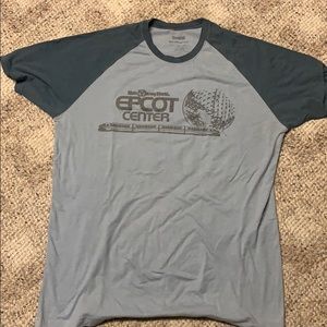 Mens Disney World Epcot Center retro t shirt/Large